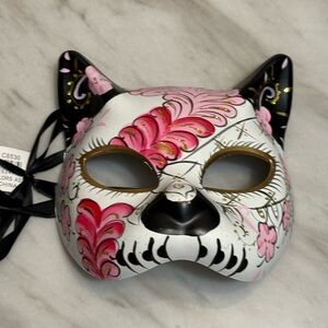 New Orleans cat mask New with tags